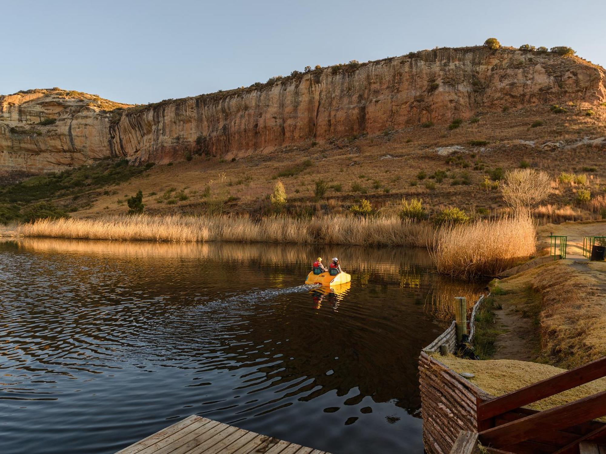 Kiara Lodge Clarens Exterior foto
