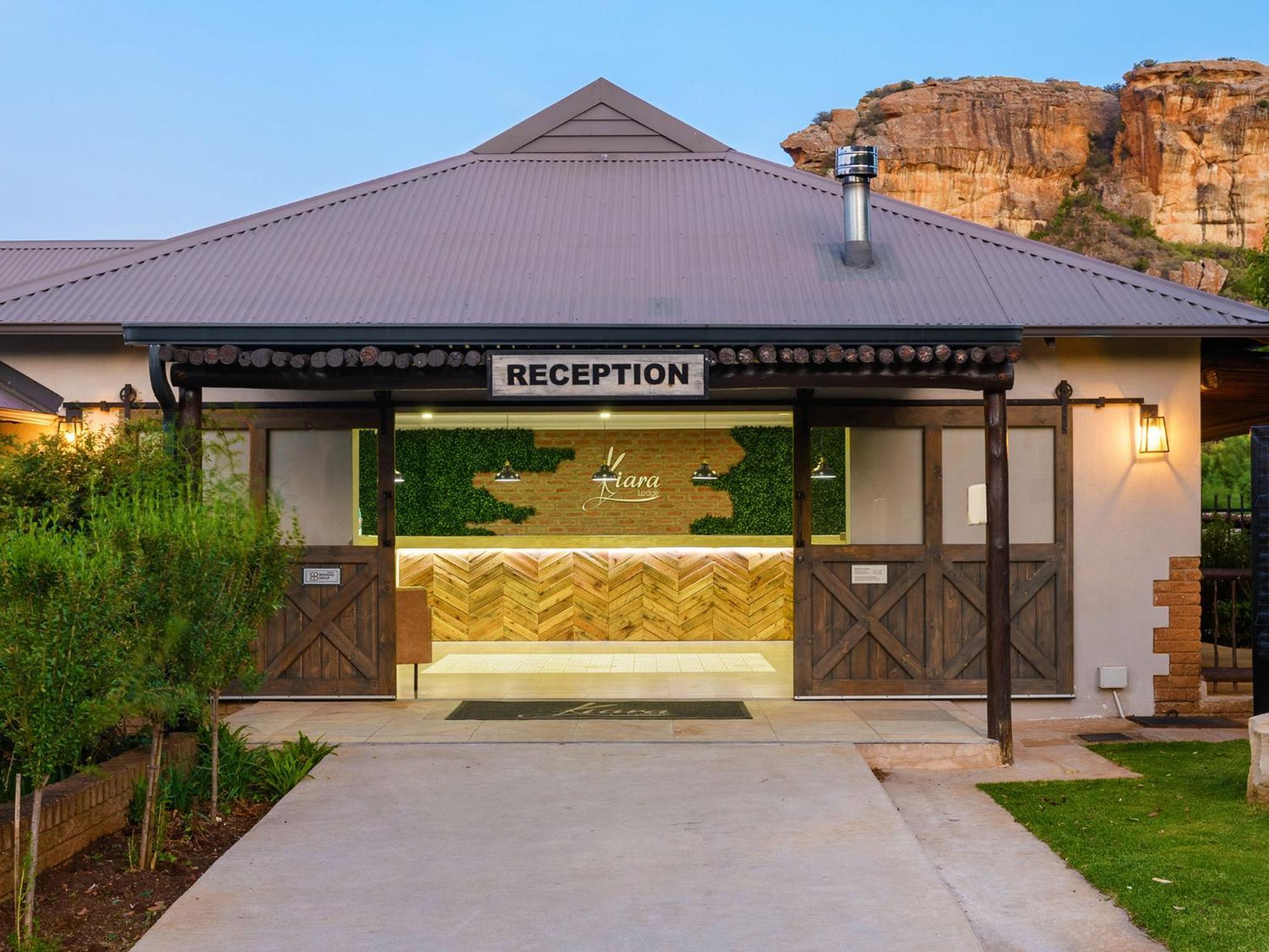 Kiara Lodge Clarens Exterior foto