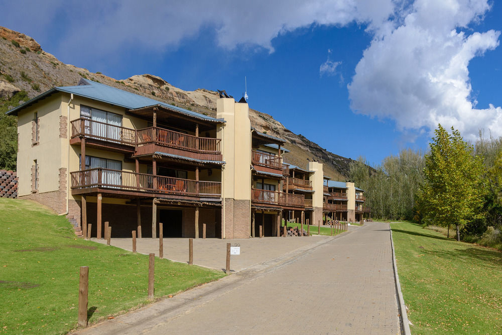 Kiara Lodge Clarens Exterior foto